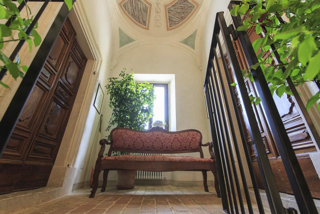 Casa Rosati Hotel Fontecchio Luaran gambar