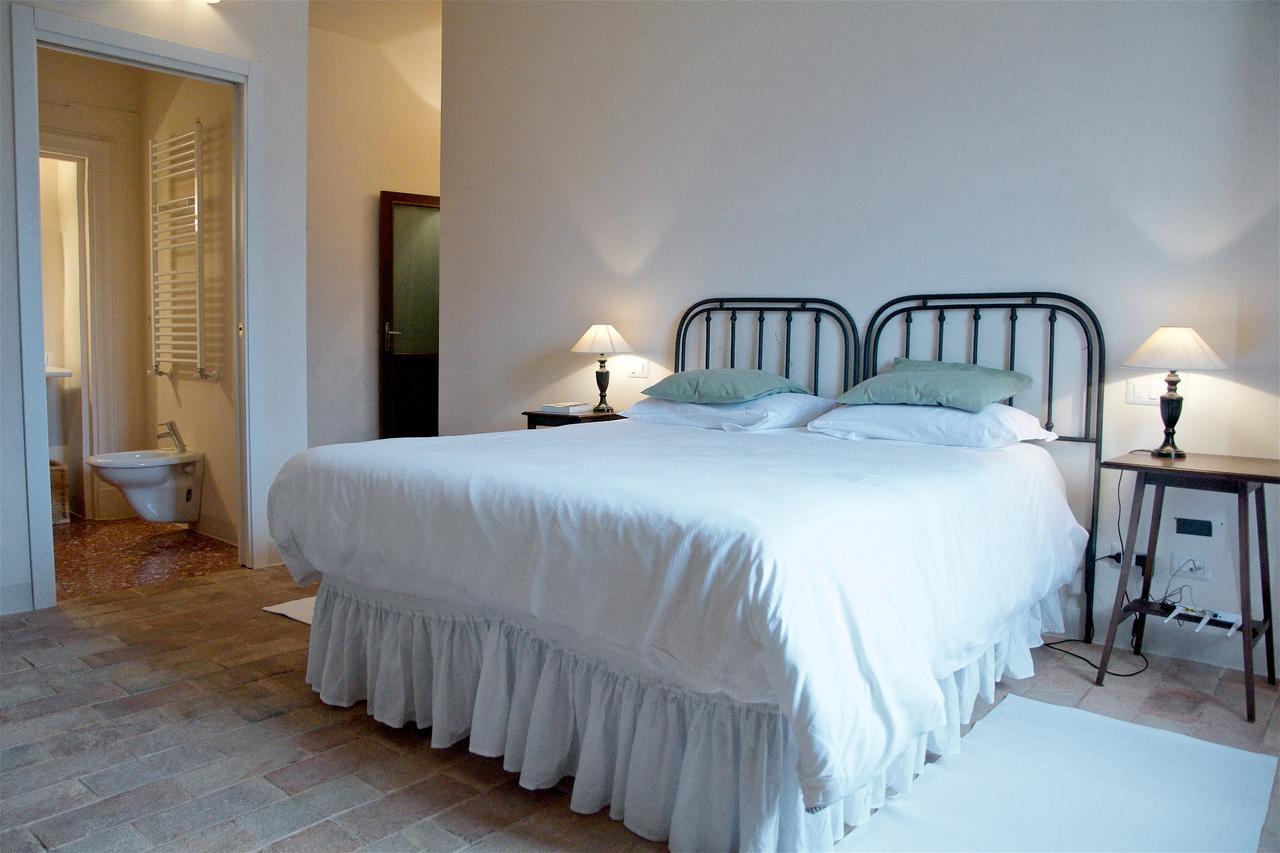 Casa Rosati Hotel Fontecchio Luaran gambar