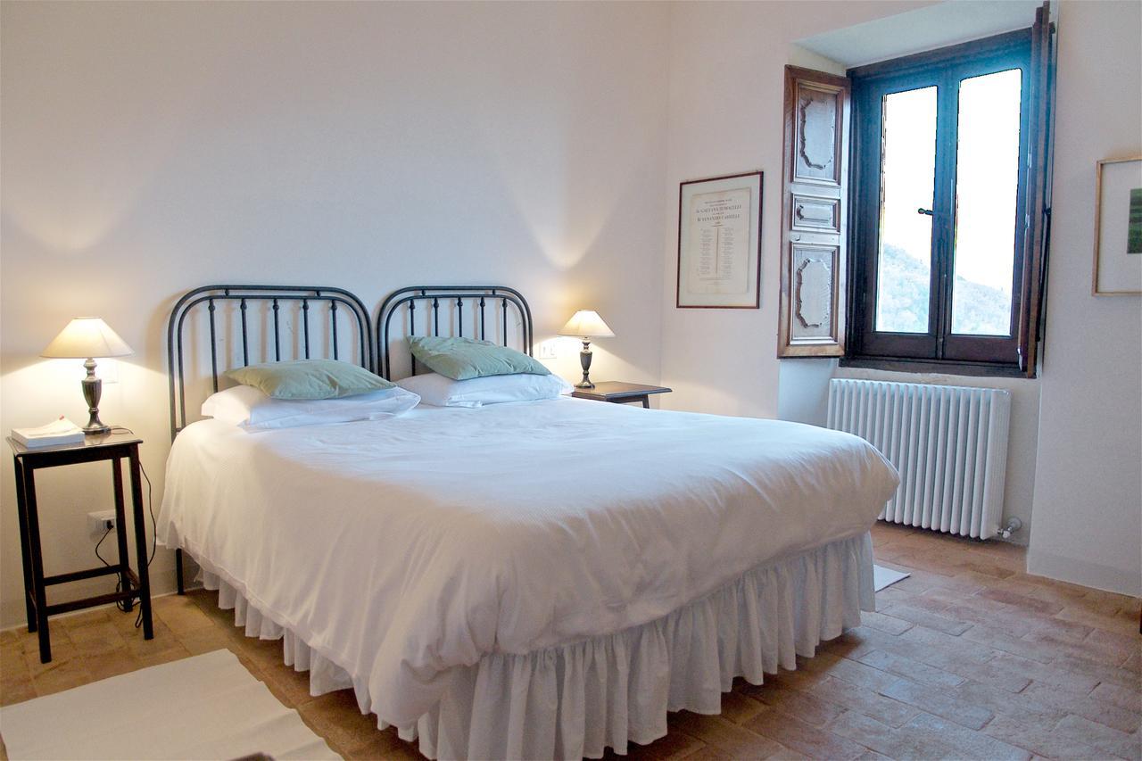 Casa Rosati Hotel Fontecchio Luaran gambar
